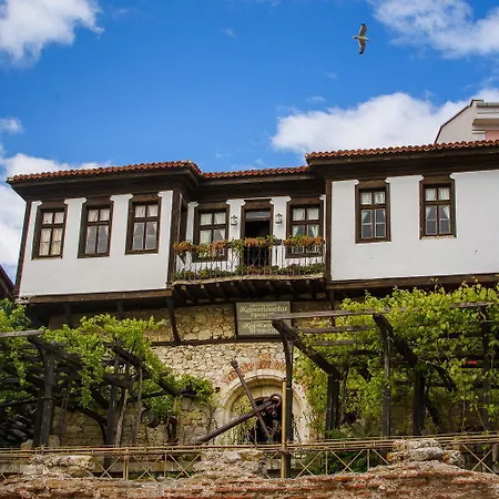 Paradiso 'в' 609 Private * Несебър