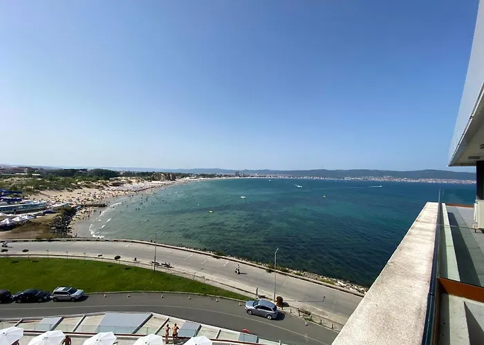 Paradiso 'в' 609 Private * Nesebar