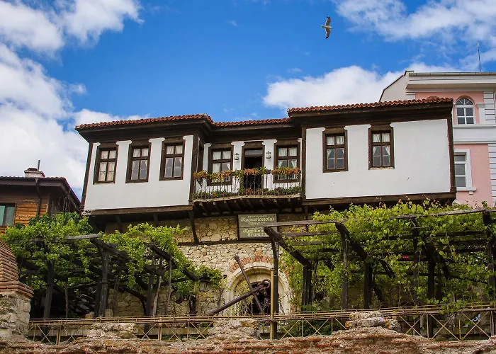 Paradiso 'в' 609 Private * Nesebar