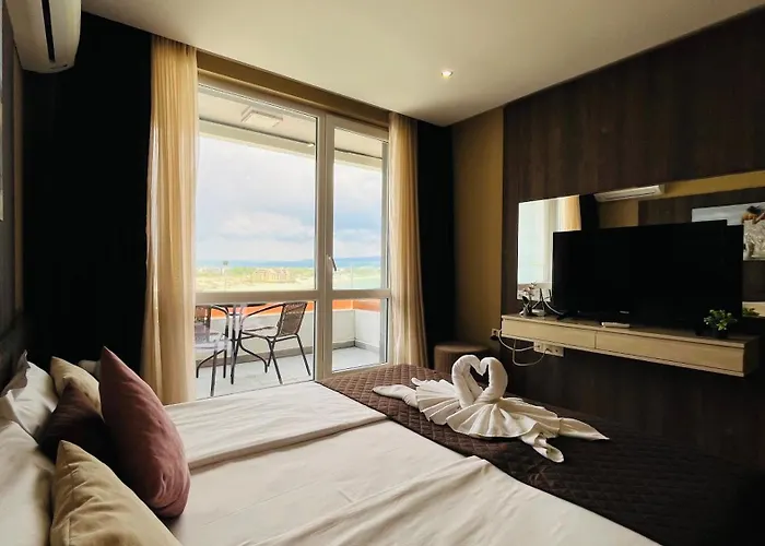 Paradiso 'в' 609 Private Apartment